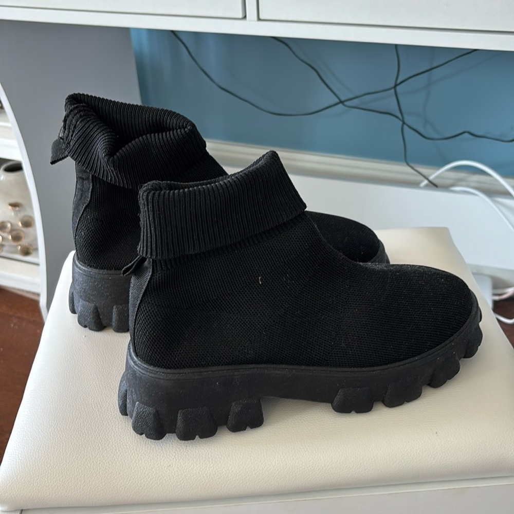 Sock boots